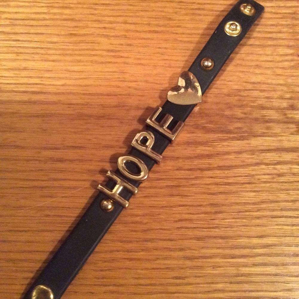 LEATHER SNAP LEATHER BRACELET